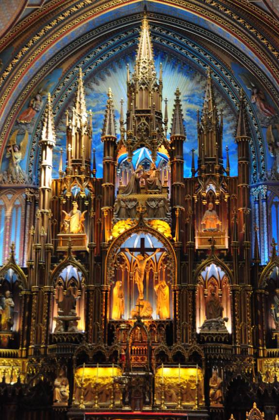 O fabuloso altar da Basílica de Notre-Dame, em Montreal, no Canadá